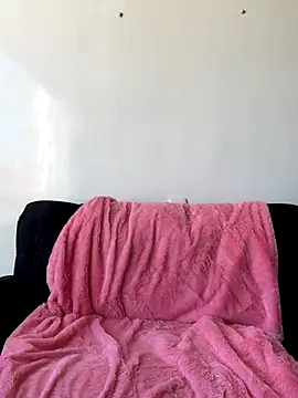 Selene Wings22 online show from December 3, 2025, 2:26 pm