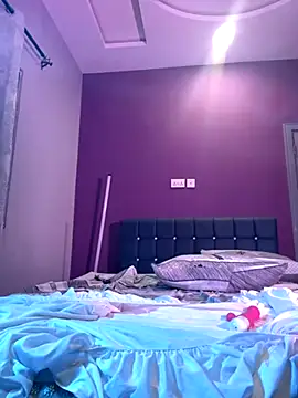 Zola Nooryi online show from October 2, 2025, 1:01 am