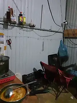 Helen-Tran online show from October 23, 2025, 12:04 pm