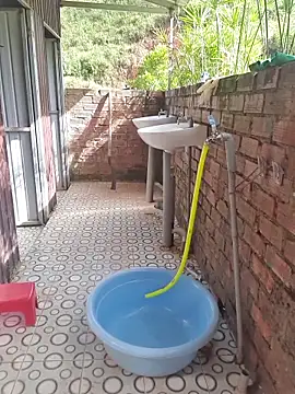 Helen-Tran online show from November 24, 2025, 2:00 am