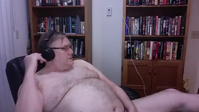 Vinyl22xh online show from June 11, 2026, 2:53 am