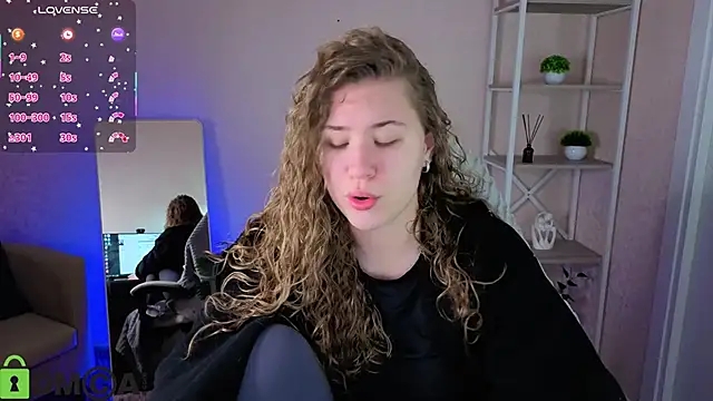 Elsie Cutties online show from December 14, 2025, 1:00 am