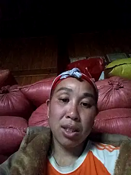 Snapshot of vtmbae chatting on March 11, 2026, 5:35 am vtmbae online show from March 11, 2026, 5:35 am