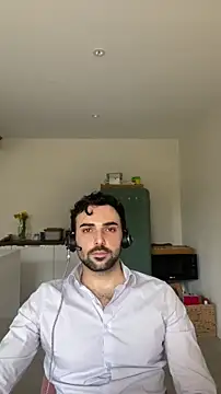 eauminerale online show from February 27, 2026, 10:26 am