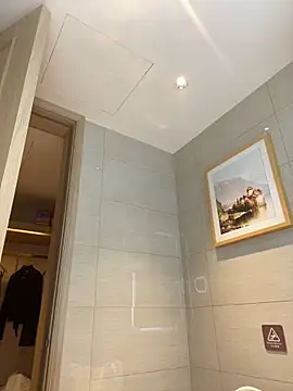 miumiu-66 online show from September 30, 2025, 8:03 pm