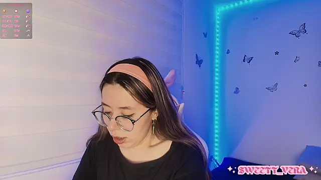 sweettvera online show from October 10, 2025, 10:36 am