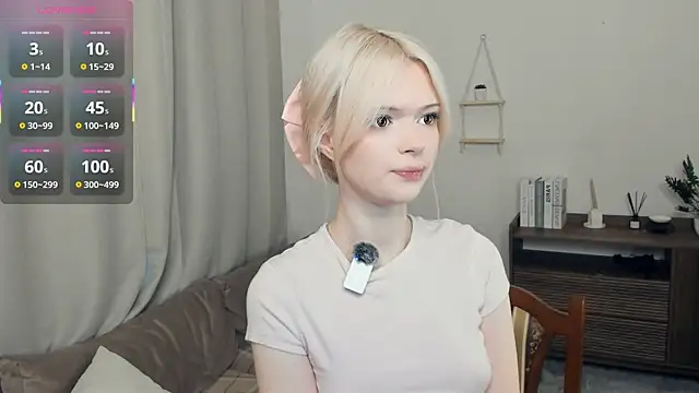 Snapshot of LaureMestler chatting on January 7, 2026, 11:45 am LaureMestler online show from January 7, 2026, 11:45 am