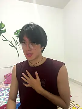 Matti Mendez  online show from October 10, 2025, 4:50 pm