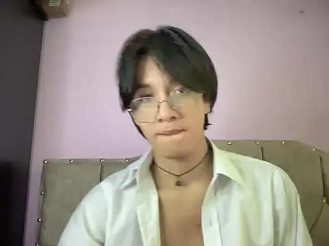 Matti Mendez  online show from November 4, 2025, 2:38 pm