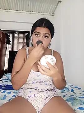 Sashalana online show from October 20, 2025, 5:35 pm