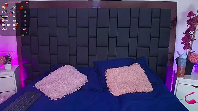 Krystal Heartss online show from October 4, 2025, 5:33 pm