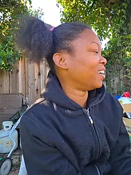 tokyobelle online show from March 25, 2026, 4:13 pm