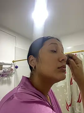 IsabellaJoness  online show from October 25, 2025, 11:07 am