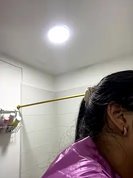 IsabellaJoness  online show from November 5, 2025, 11:10 am