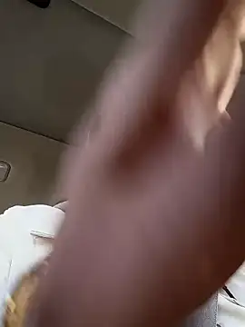 theking1 1 online show from December 14, 2025, 5:18 pm