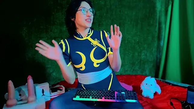 -BlueOpal- online show from October 2, 2025, 5:53 pm