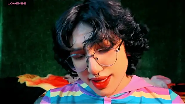 -BlueOpal- online show from October 27, 2025, 7:29 pm