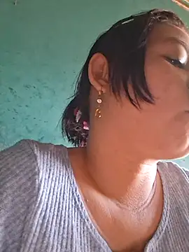 hot-mom22 online show from September 28, 2025, 11:04 am