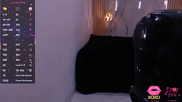 kat 96  online show from November 10, 2025, 7:57 pm