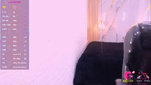 kat 96  online show from November 20, 2025, 7:35 pm