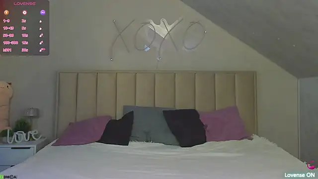 Berta Kelly online show from June 10, 2026, 12:22 am
