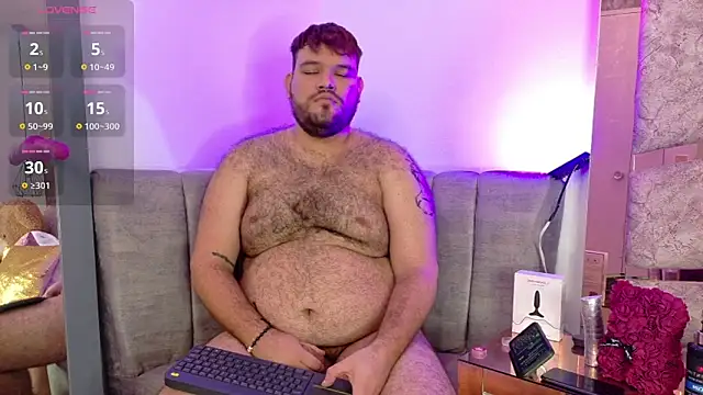 big bearr online show from November 18, 2025, 6:34 pm