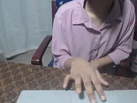 henakhan32 online show from October 7, 2025, 3:14 am