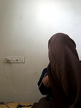 Snapshot of SilentTerr chatting on February 3, 2026, 9:14 am SilentTerr online show from February 3, 2026, 9:14 am