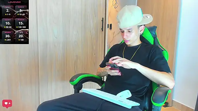 Skinny batman online show from November 8, 2025, 4:01 am