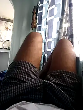 Snapshot of HolaPeeps chatting on September 24, 2025, 10:51 am HolaPeeps online show from September 24, 2025, 10:51 am