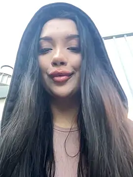 kiss Lissa online show from November 28, 2025, 9:45 am