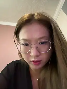 redrose520 online show from March 12, 2026, 12:55 pm