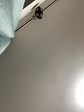 Momo-9988 online show from October 18, 2025, 11:44 am