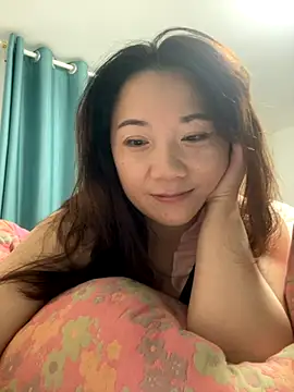 Momo-9988 online show from November 7, 2025, 3:45 pm