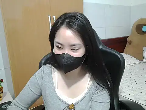 Lilybelle039 online show from November 28, 2025, 2:36 am