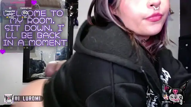 Iluromi online show from April 17, 2026, 2:31 pm