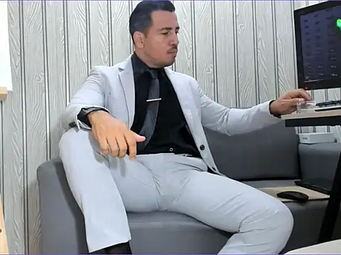 Snapshot of cesar_danett chatting on March 16, 2026, 3:16 pm cesar danett online show from March 16, 2026, 3:16 pm