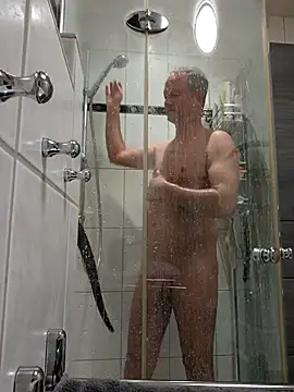 TommyTom76 online show from December 20, 2025, 6:37 pm