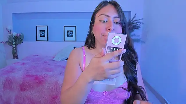 ZaraRosse7 online show from October 11, 2025, 12:15 pm