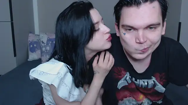 Snapshot of jackoffjillss chatting on September 27, 2025, 6:13 pm jackoffjillss online show from September 27, 2025, 6:13 pm