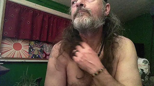 HippieDad333 online show from March 26, 2026, 12:06 am