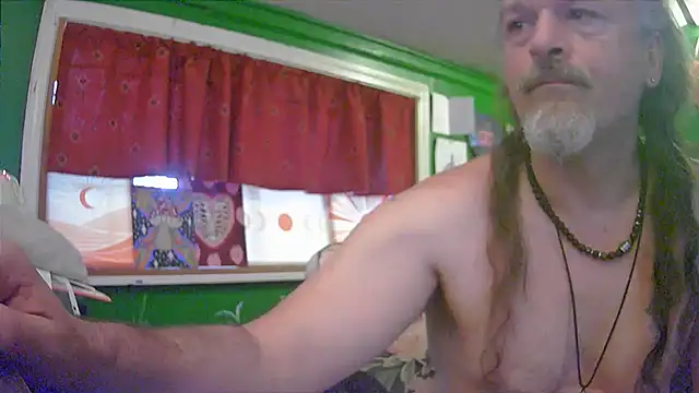HippieDad333 online show from June 6, 2026, 10:53 am