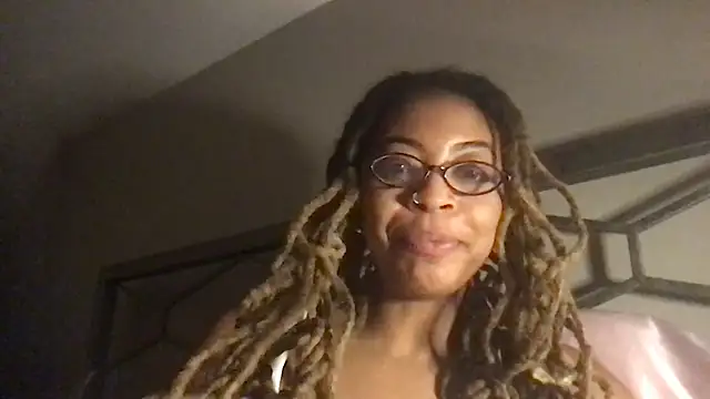 Snapshot of lilmisssunshine_ chatting on September 25, 2025, 7:56 am lilmisssunshine  online show from September 25, 2025, 7:56 am