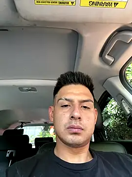 Snapshot of juanjR11 chatting on September 27, 2025, 4:34 pm juanjR11 online show from September 27, 2025, 4:34 pm