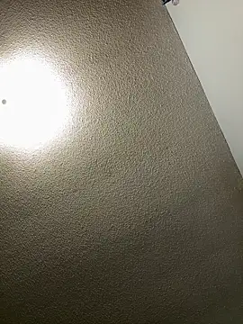 juanjR11 online show from April 16, 2026, 2:23 am