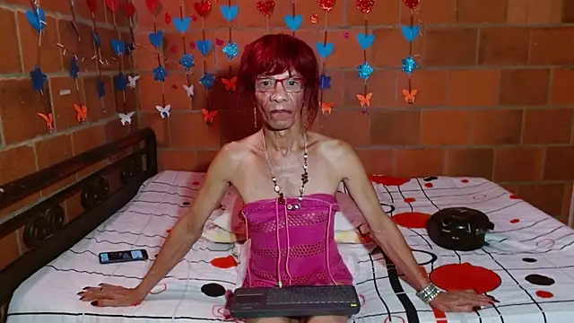 lorenacapelli online show from October 23, 2025, 12:21 am