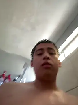 ohleafpix online show from September 23, 2025, 8:56 pm