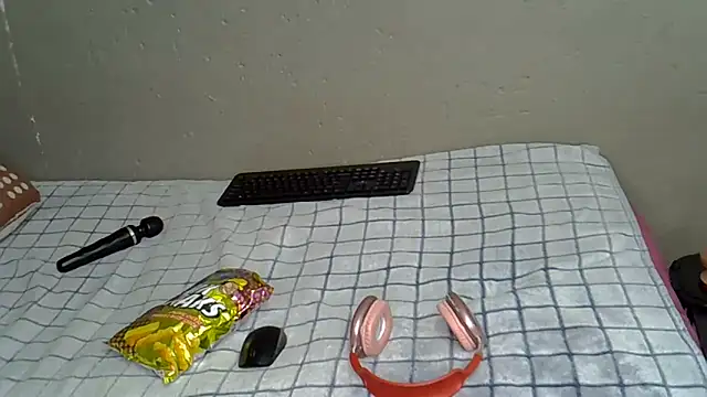 Bellabootie online show from February 1, 2026, 9:24 pm