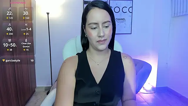 Natasha Kiim  online show from February 26, 2026, 4:11 am