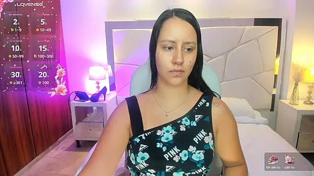 Natasha Kiim  online show from March 16, 2026, 4:18 am